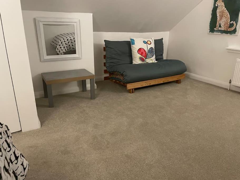 Stylish & Spacious 2 Storey, 3 Bed Apartment Gravesend Kültér fotó